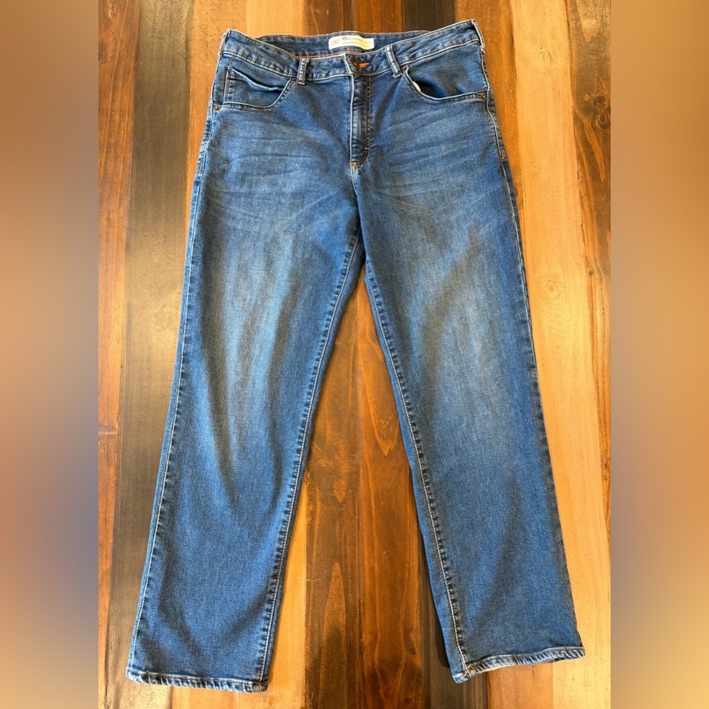 Modern Series Straight Fit Straight Leg - Picture 2 of 9